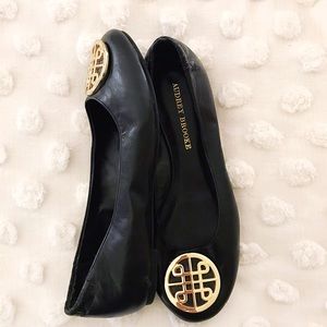 Audrey Brooke black/gold flats size 8 fits like 9
